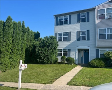 1286 Delphi Dr, Whitehall, PA 18052 - photo 3