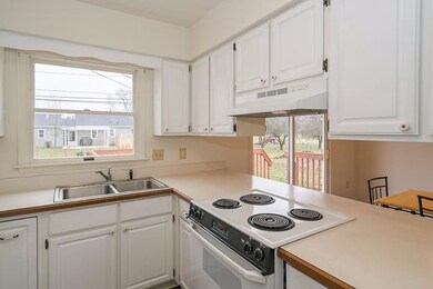 761 Flanders St, Chelsea, MI 48118 - photo 7