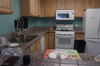 Clubhouse full kitchen