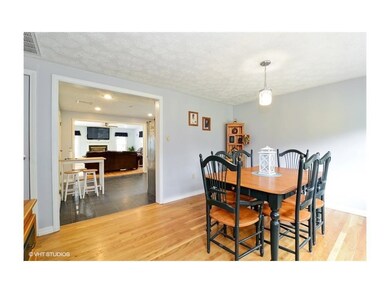 194 Allen Ave, Wakefield, RI 02879 - photo 2