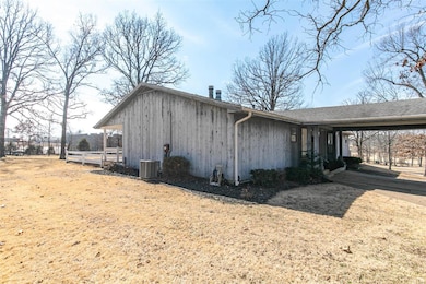 2861 Carrie Ann Cir, Poplar Bluff, MO 63901 - photo 3