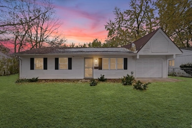 702 S Scottswood Dr, Urbana, IL 61802 - photo 2