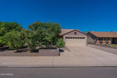 1606 W Loughlin Dr, Chandler, AZ 85224 - photo 2