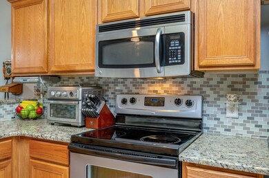 11-web-or-mls-1309 Jefferyscot Court-13