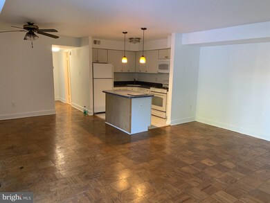 7807 Enola St unit 7807, McLean, VA 22102 - photo 3