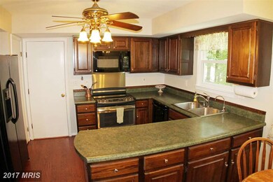 4519 Winding Brooke Ln, Lothian, MD 20711 - photo 4