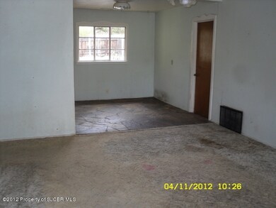 Living/dining room area