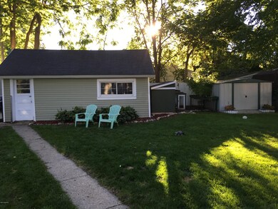 212 N Hudson St, Lowell, MI 49331 - photo 6