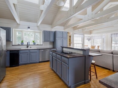 88 Whiting St, Hanover, MA 02339 - photo 3