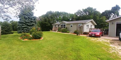 6708 Dogtail Rd, Potosi, WI 53820 - photo 3