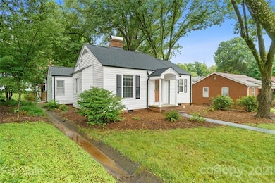 620 Stockton St, Statesville, NC 28677 - photo 2