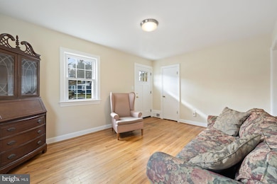 527 Beall Ave, Rockville, MD 20850 - photo 5