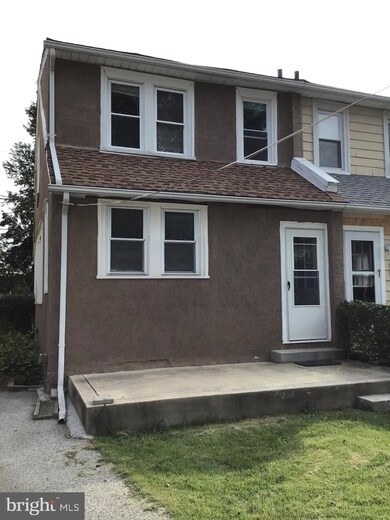 432 Burnley Ln, Drexel Hill, PA 19026 - photo 2