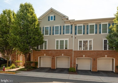 7129 Huntley Creek Place unit 52, Alexandria, VA 22306 - photo 2