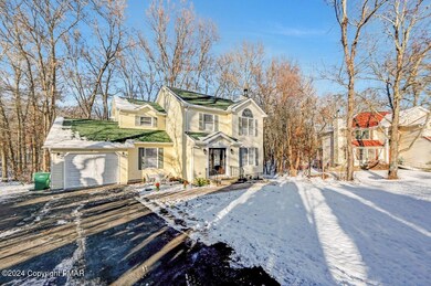 284 Mary St 83 Large