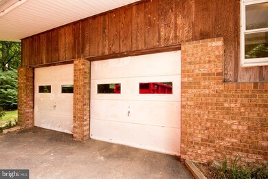 5713 White Rock Rd, Sykesville, MD 21784 - photo 3