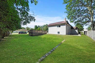 3310 Chambord Ln, Hazel Crest, IL 60429 - photo 2