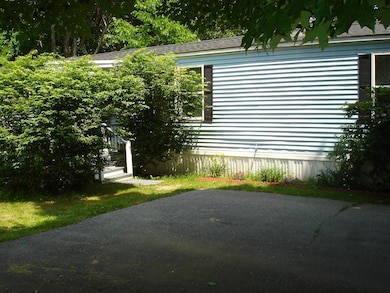 25 Patio Park Ln, Gorham, ME 04038 - photo 3
