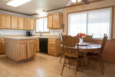 658 W 200 N, Blackfoot, ID 83221 - photo 6