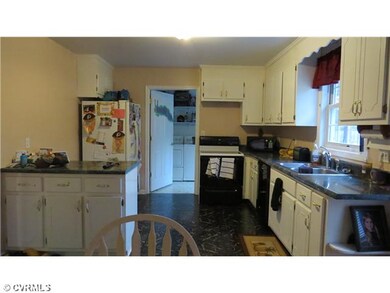 Cafeteria/Kitchen