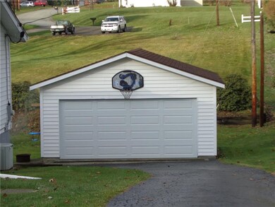 46 Shady Dr, Indiana, PA 15701 - photo 2