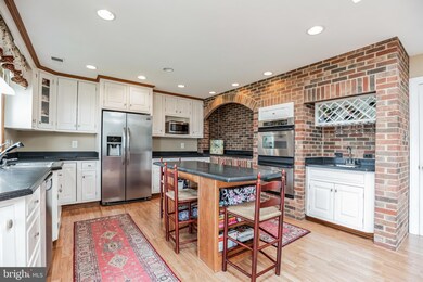 11930 Limestone Ct, Swan Point, MD 20645 - photo 6