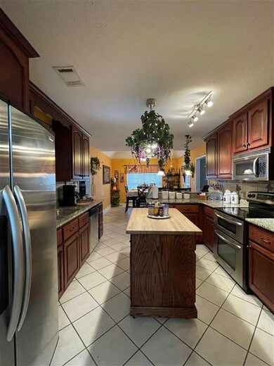 101 Erin Way, Warner Robins, GA 31088 - photo 7