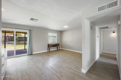 Dining Rm