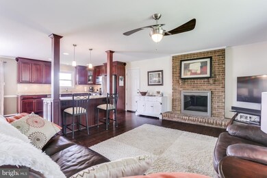 6905 Sheffield Dr, Sykesville, MD 21784 - photo 7