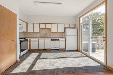 21419 Frost Ct, Plainfield, IL 60544 - photo 6