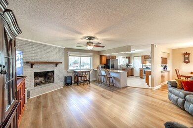 14 S Pony Meadows Place, Wichita, KS 67232 - photo 4