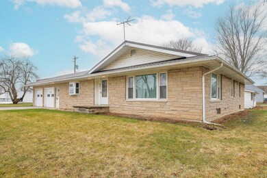 421 N Metts St, Ossian, IN 46777 - photo 2