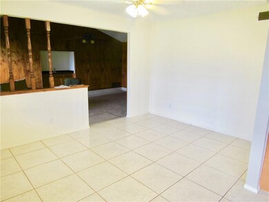 dining room with bay window overlooks ya