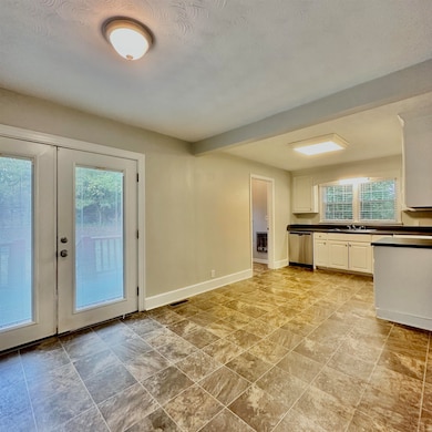 120 Hampton Ave, Florence, AL 35630 - photo 6