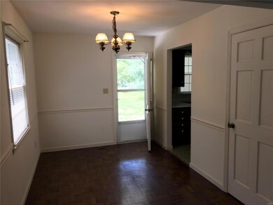 318 E Mill St, Freeburg, IL 62243 - photo 4