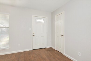 5922 Patridge Dr, Pearland, TX 77584 - photo 2