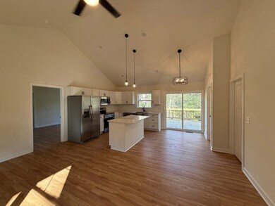 153 Walnut St, Kilmarnock, VA 22482 - photo 3