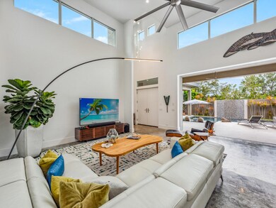 600-crescent-st-marco-island-fl-34145-li