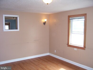 1018 Grosstown Rd, Pottstown, PA 19464 - photo 6