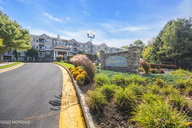 Waterford at East Brunswick unit 410, East Brunswick, NJ 08816 - photo 2
