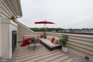 9913 Erica Ln, Laurel, MD 20723 - photo 4