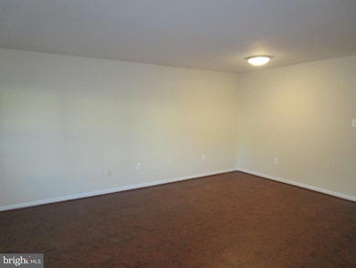 11613 Summer Oak Dr, Germantown, MD 20874 - photo 4