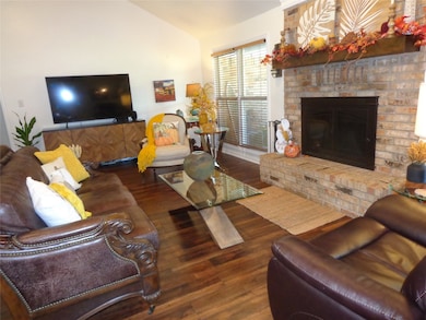 144 Suburban Dr, Red Oak, TX 75154 - photo 6