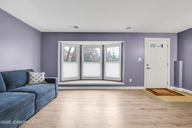 1031 Carousel Dr, Jefferson City, MO 65101 - photo 5