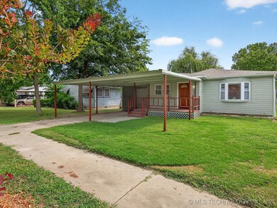 310 S Ponca Ave, Dewey, OK 74029 - photo 2