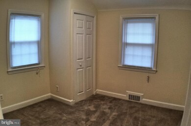 5561 Ashbourne Rd unit 2, Halethorpe, MD 21227 - photo 6