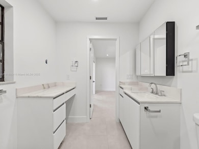 6885 NW 169th St unit 66D, Hialeah, FL 33015 - photo 5