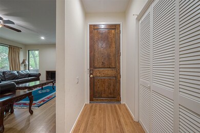 260 Litchfield Ln unit 115, Houston, TX 77024 - photo 5