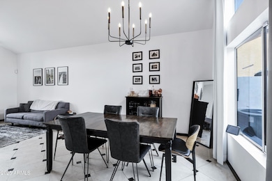1215 W Wahalla Ln-7