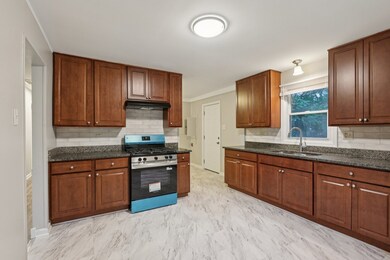 15364 Afton Ave, Markham, IL 60428 - photo 6